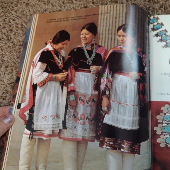 Vintage Arizona Highways Magazine the Turquoise Blue Book IND 38499 - Picture 6 of 8